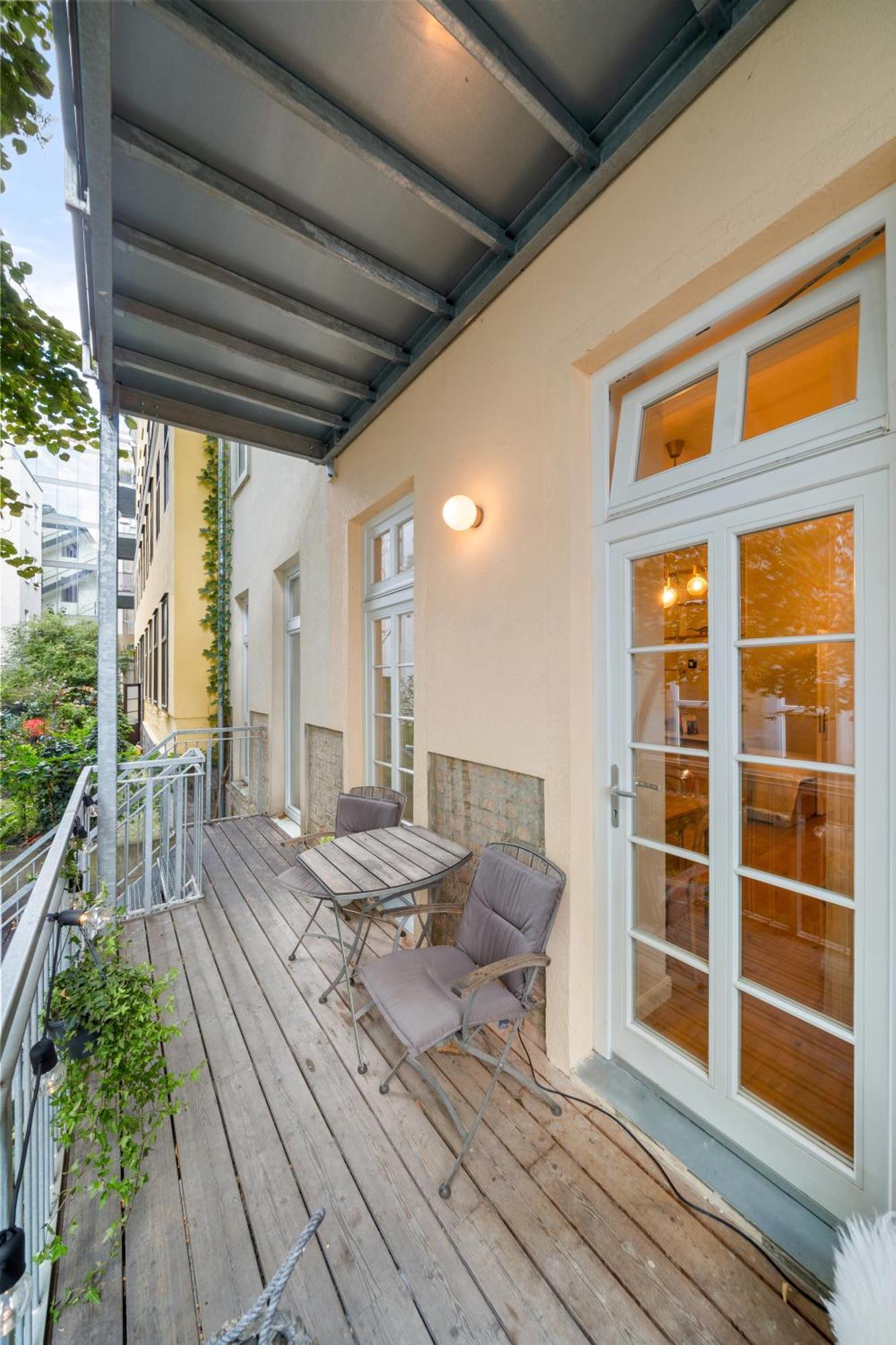 Apartment Central With Garden View Wien